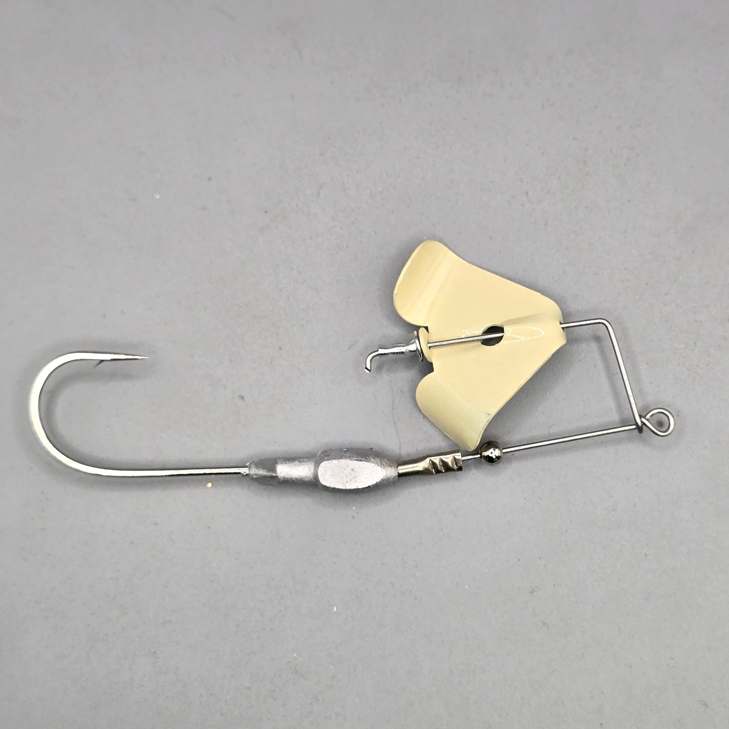 Brazalo Wee-Whacker Buzzbait – Compact Clacking Topwater Buzzbait