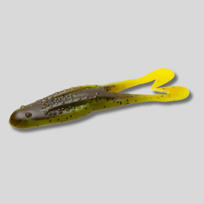 Zoom Horny Toad 4.25-inch soft plastic topwater frog bait with Ultra-Vibe kicking legs designed for weedless bass fishing over grass and lily pads.