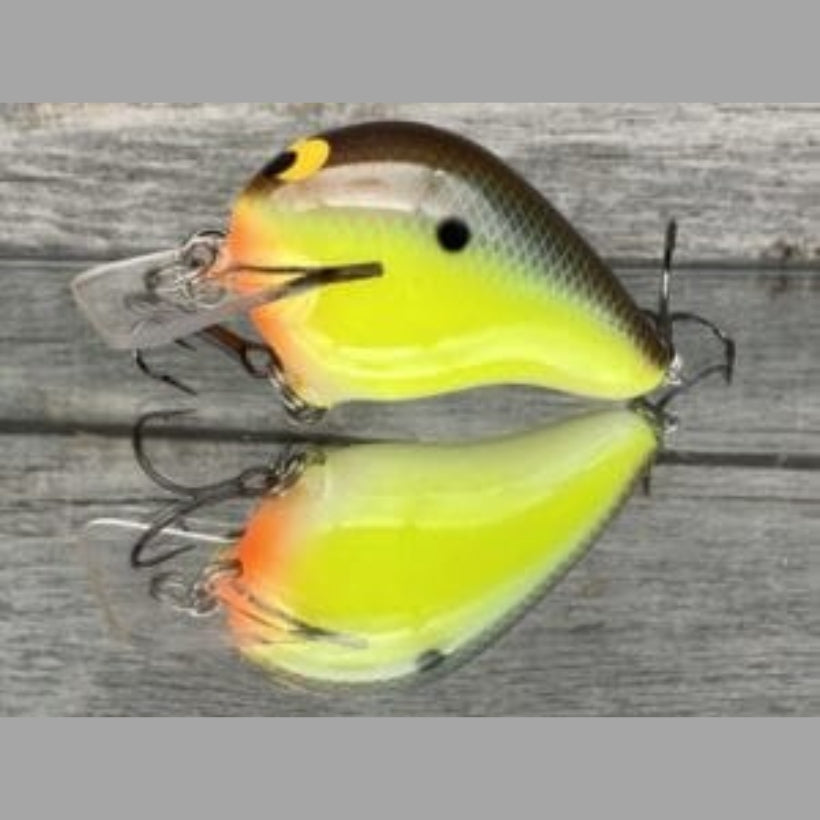 Black Label Wreck balsa crankbait with wide bill designed for shallow cover and grass fishing