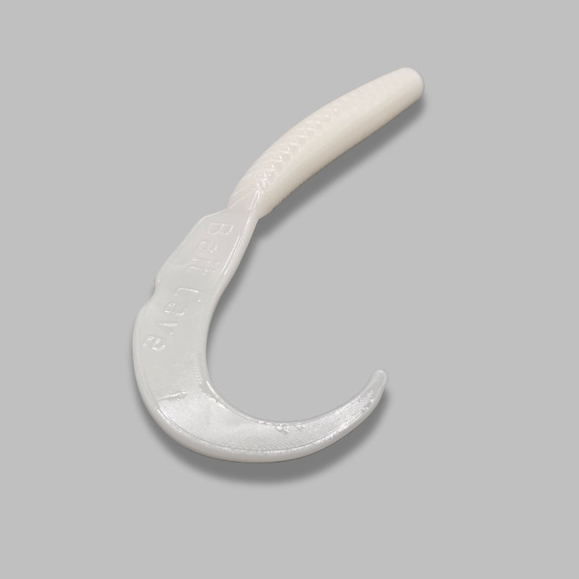 Bait Cave Saber Tail – Curved Blade Trailer With Low-Drag Action